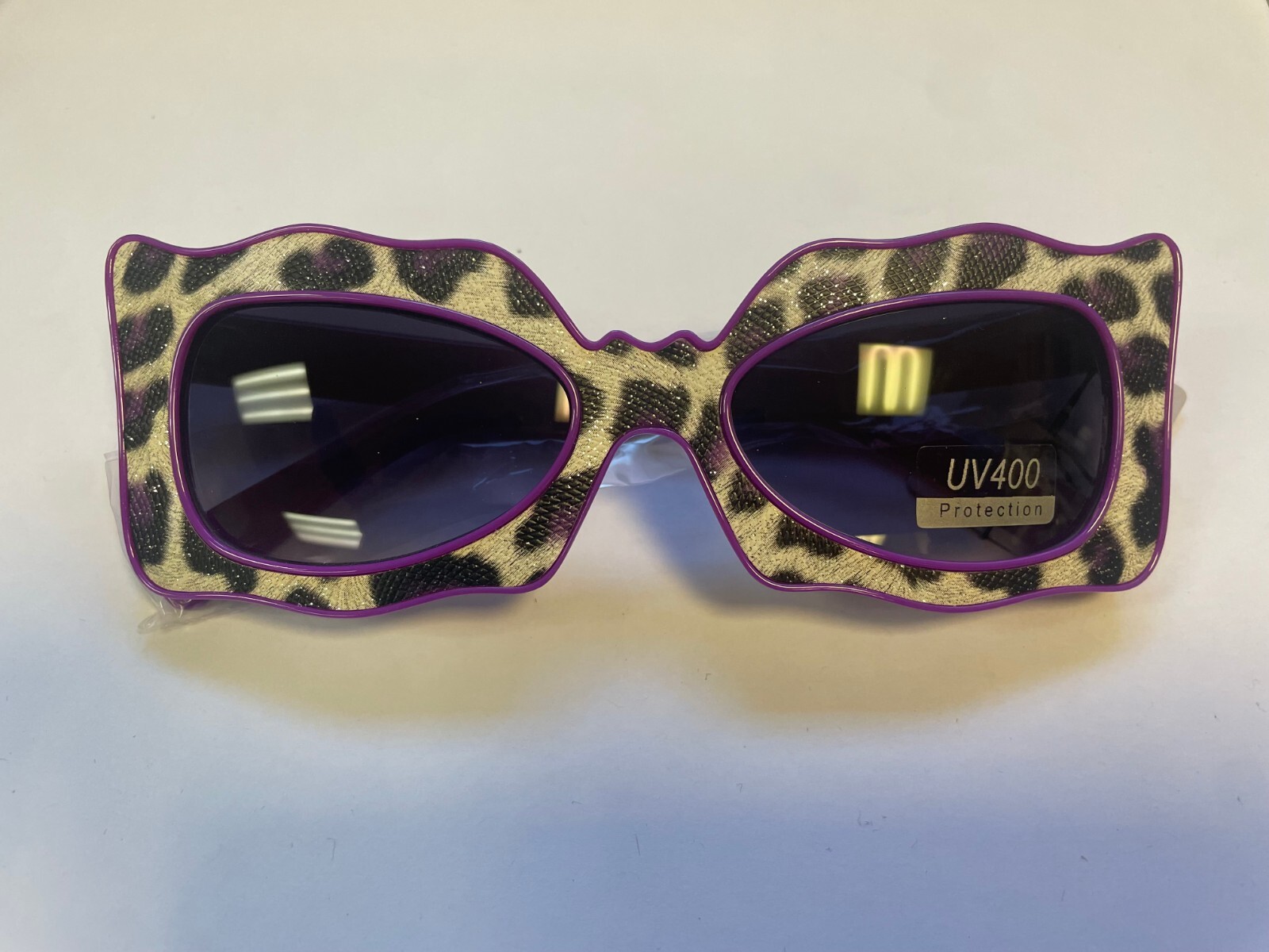 100% UV400 New Womens Retro Rectangle Leather Detail Sunglasses W8622