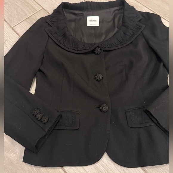 Moschino Cheap and Chic Black Ruffle Collar Blazer Jacket Made in Italy