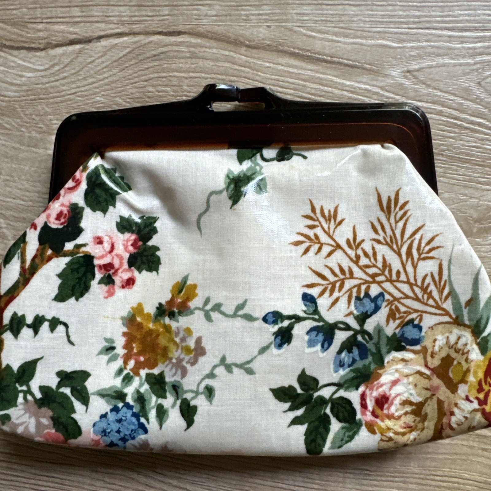 Baronet Italy Kiss Lock Floral Clutch Vintage