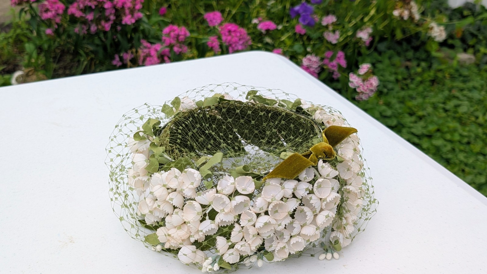Vintage 1950s Lily of the Valley Calot Hat Union Made Floral Bride Green Veil…