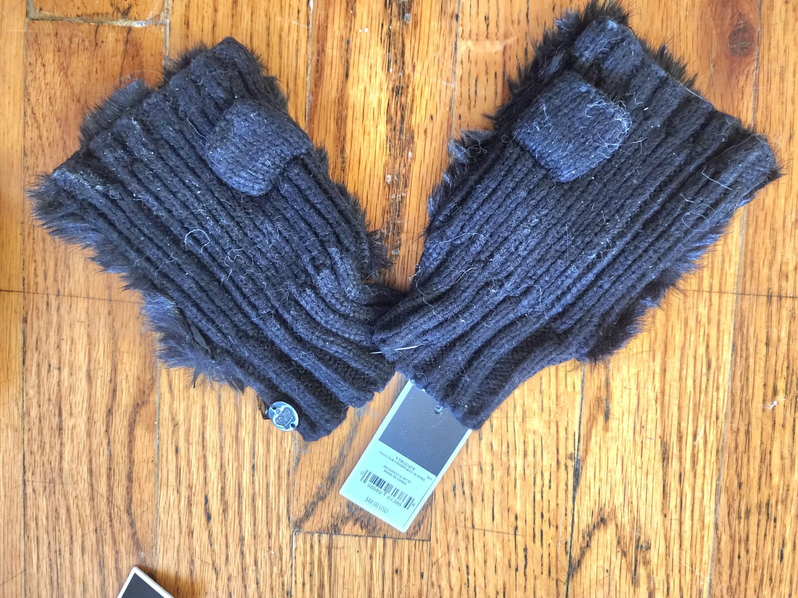 🌐VINTAGE 🌸BRAND NEW🌸 w/TAGSBetsy Johnson Neck wrap/glove/earmuff-headband set