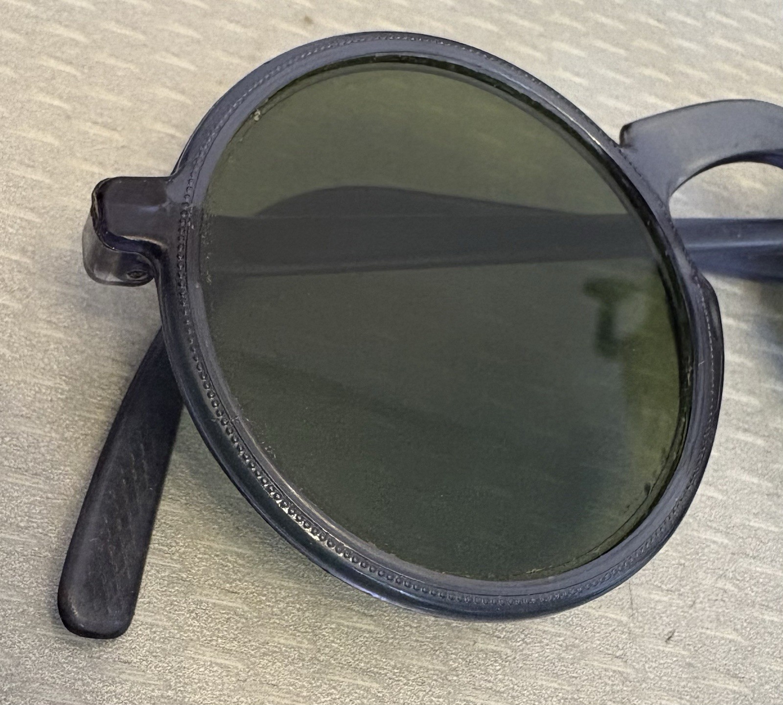 1930s Vintage Clear Blue Celluloid Sunglasses Round Green Lens Keyhole Bridge