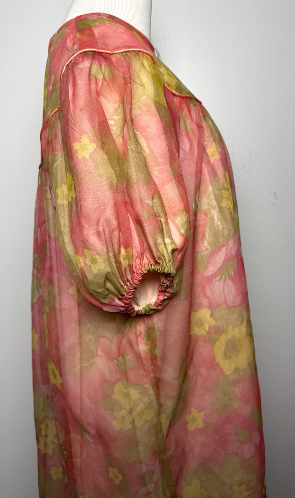 Vtg 60s Sheer Hostess Robe M Dreamy Floral Pink Yellow Puff Sleeve Lounge