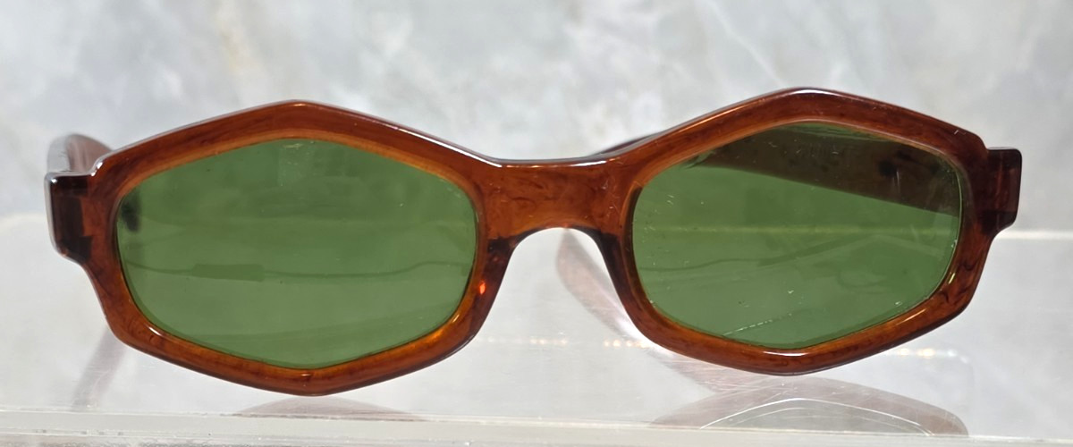 Vintage 1960s Cool Ray Polaroid Coquette 107 Brown Tortoise Hexagon Sunglasses
