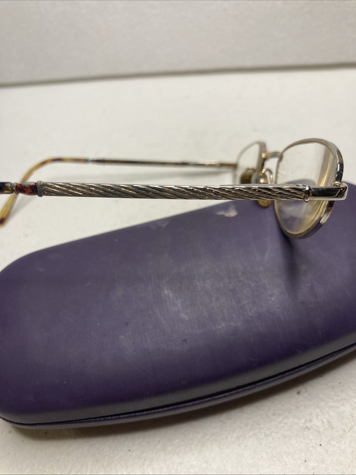 FOR PARTS ONLY!!!! Vintage-style metal eyeglasses.