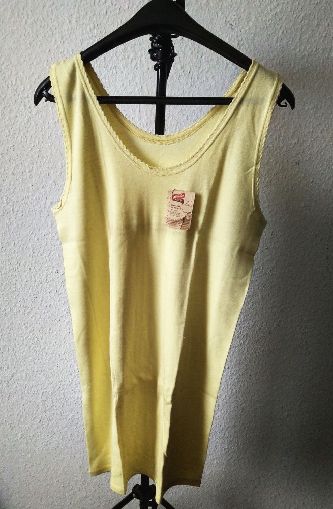 Vintage women’s nightgown slip negligee yellow cotton size 50
