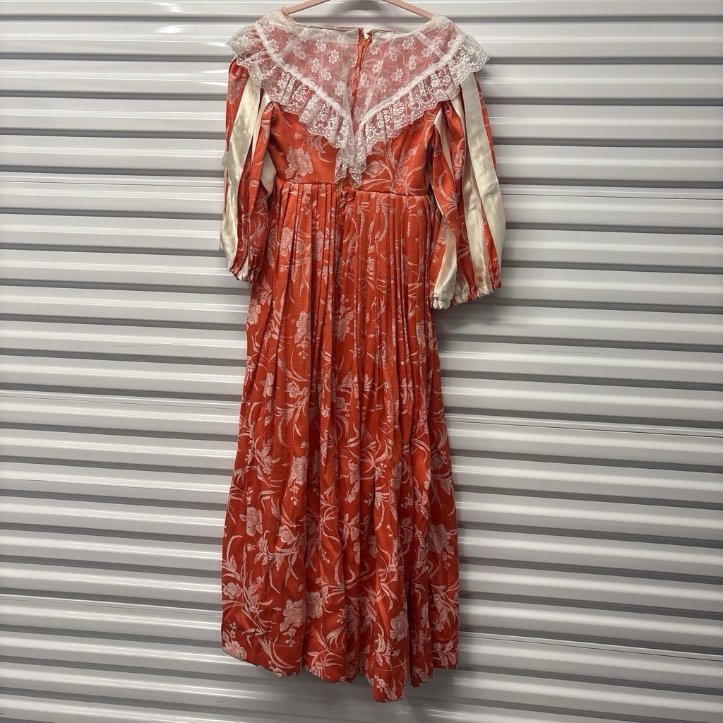 Vintage 1960s 70s medieval renaissance renfaire princess empire waist Dress