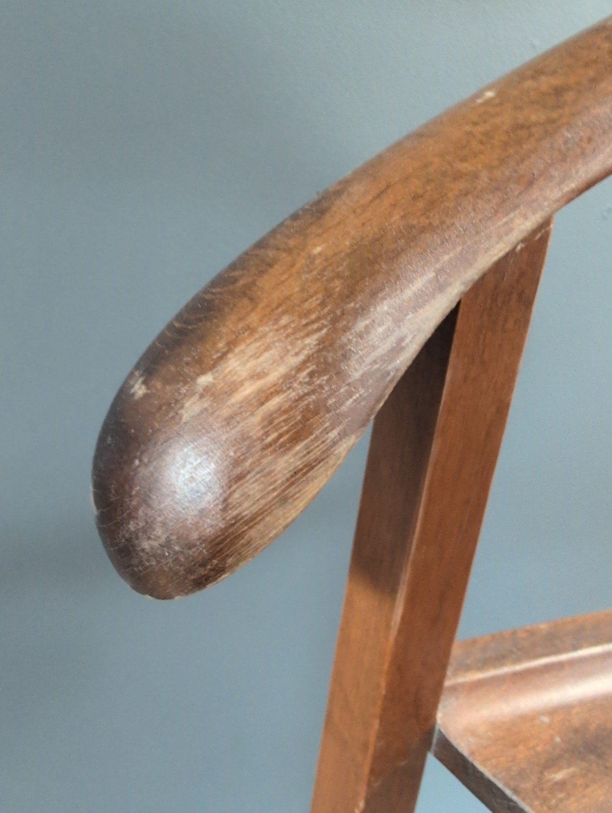 VTG Wood Butler Valet Floor Stand 41 Inches tall, 19 Inches Wide At Top