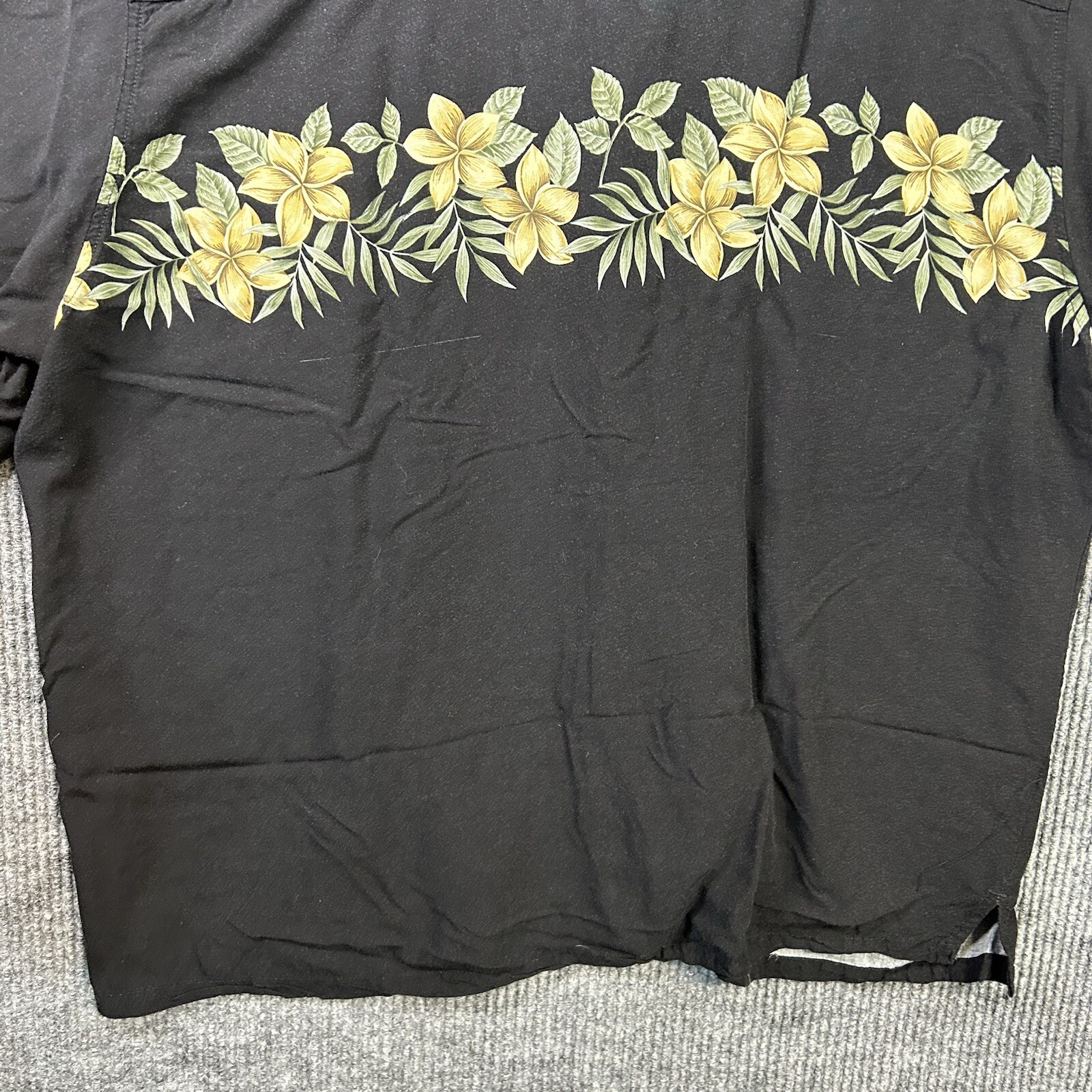 Vintage Hawaiian Button Shirt Men’s 2X Black Montage Collection