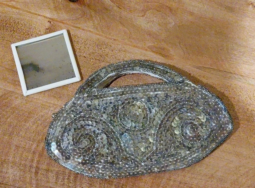 Vtg Czech Art Nouveau Green Beaded Evening Clutch Purse & Mirror Czechoslovakia