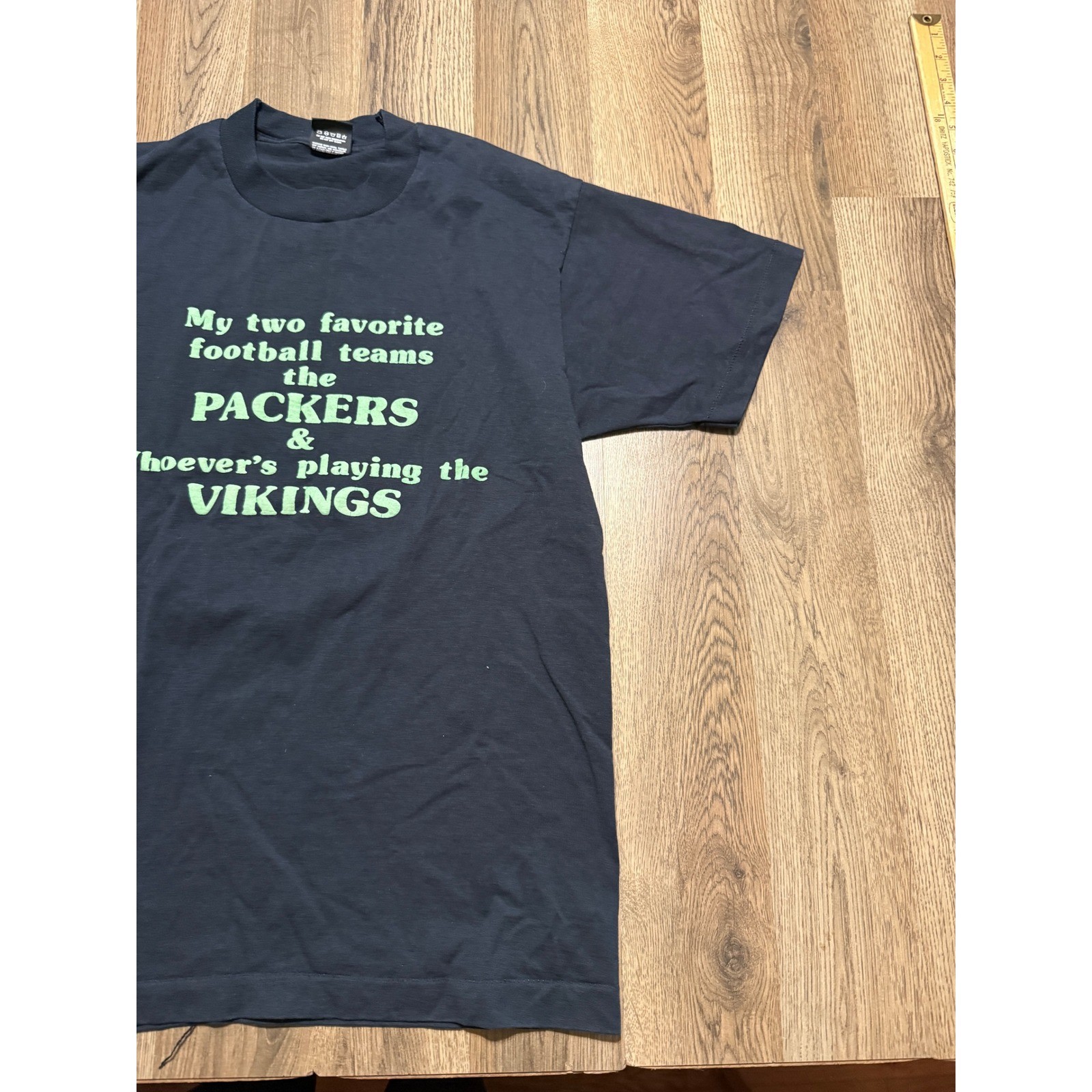Screen Stars Best T-Shirt Mens L Black Green Packers Vikings Football Humor