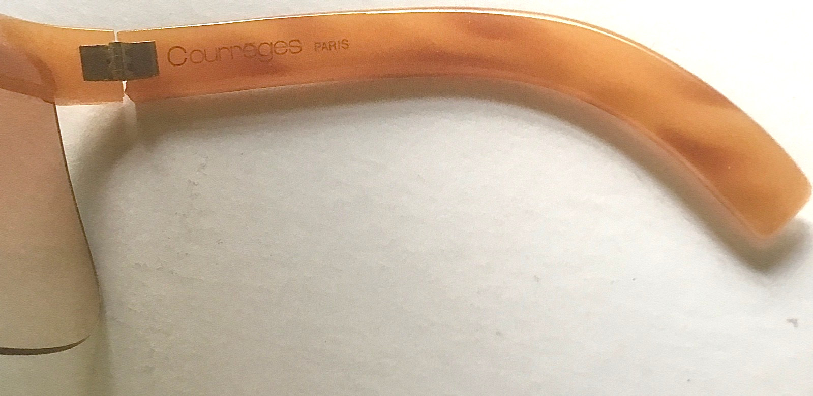 Vintage 1960’s Courrèges Paris Women’s Sunglasses w. Case 7853 AC 10 France
