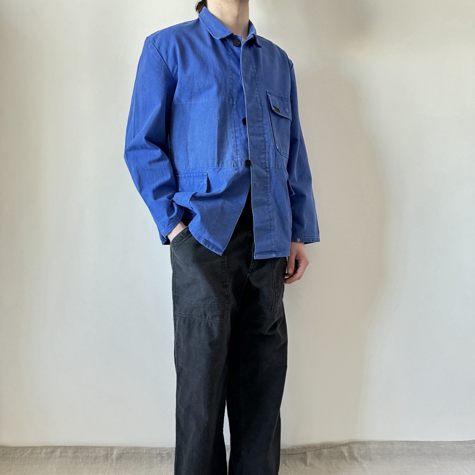 vintage French faded distressed royal blue workwear jacket German chore coat M