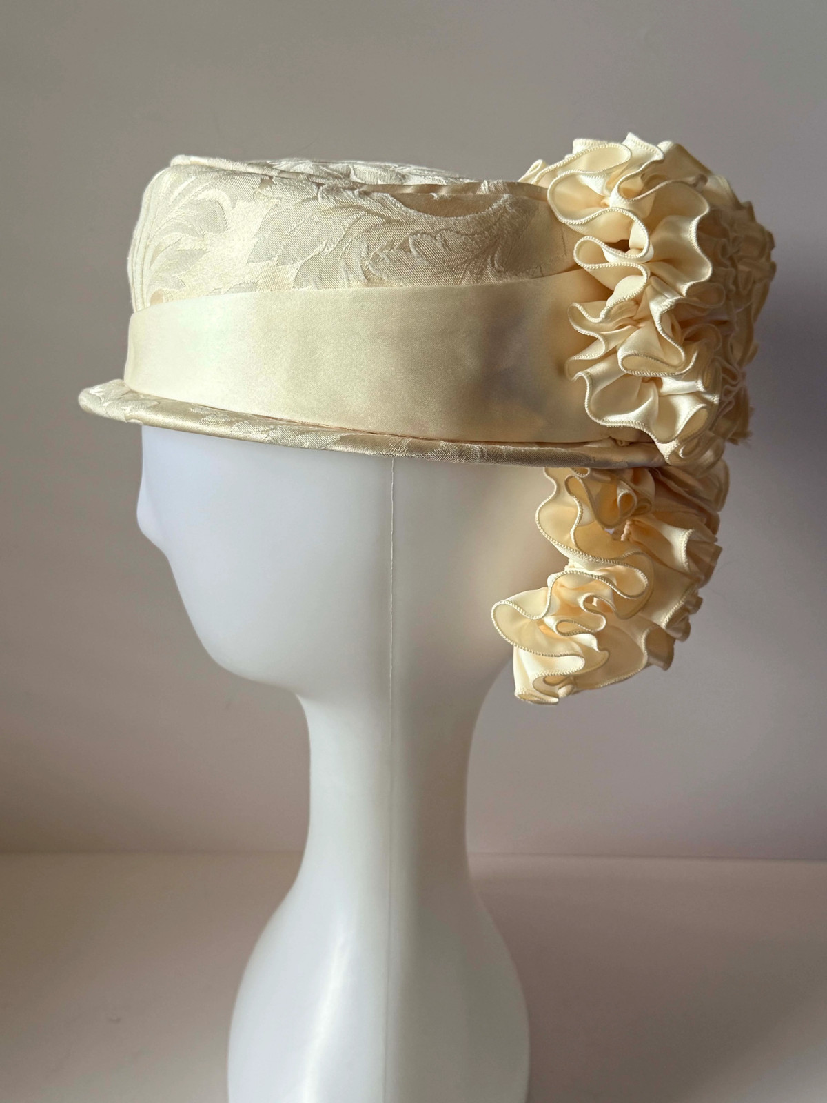 Vintage Ivory Pillbox Hat, Brocade Bridal Hat, Satin Cocktail Hat, Wedding Hat,