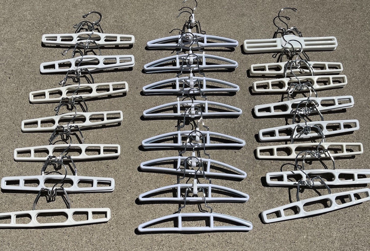 VTG Retro Plastic White Tamor Style Clamp Hangers Pants Skirts Slacks Lot Of 23