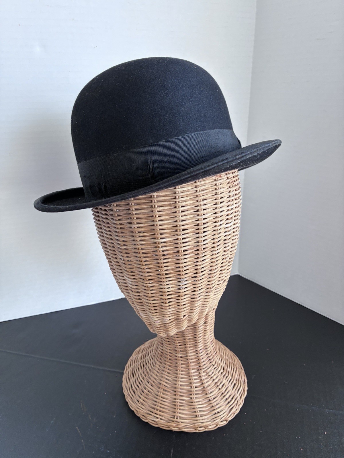 Antique Vintage Black Felt Derby Bowler Hat THE BIG BEAR 7 3/8