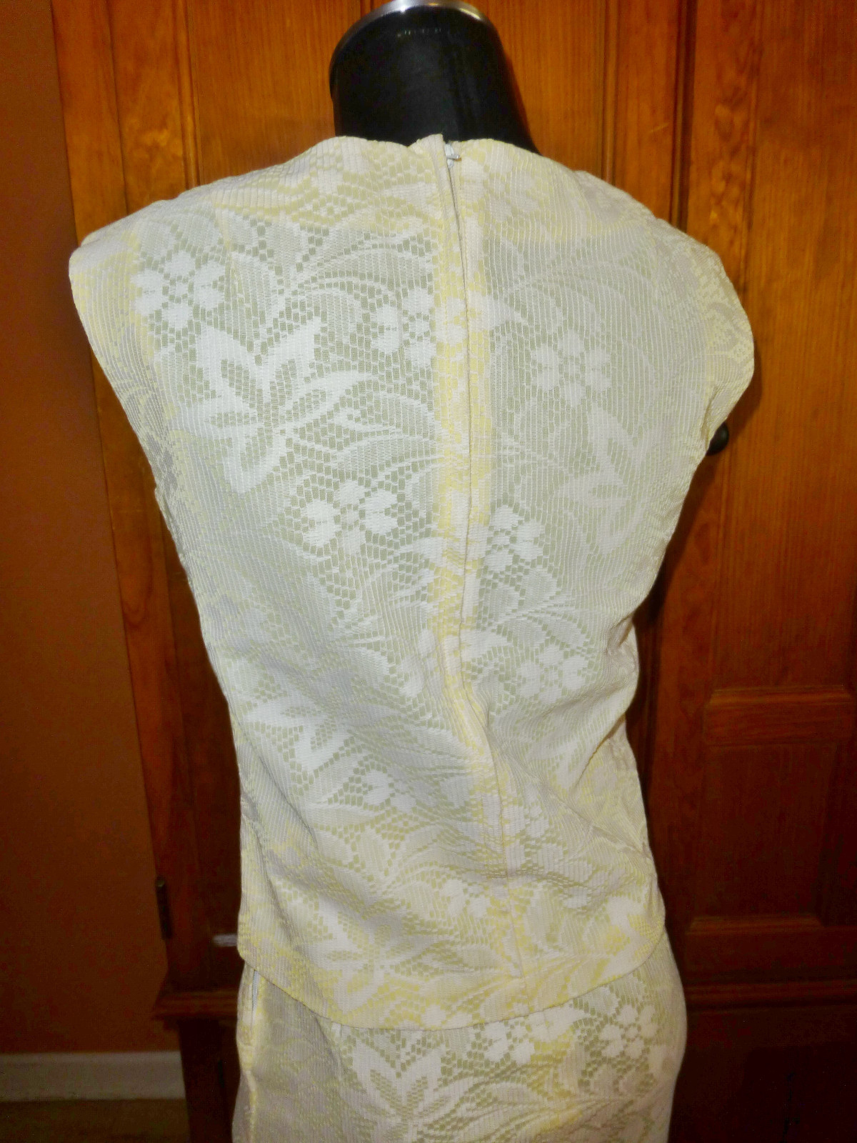 Vtg 60s 70s MOD pastel Lace Cocktail 2pc SET DRESS Pencil SKIRT BLOUSE TOP S