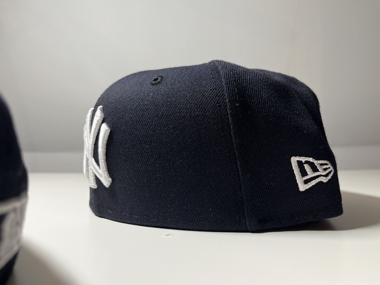 Yankee Hat No Brim – Fitted – New Era 59Fifty – Size 7 3/8