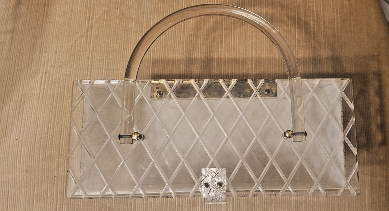 Vintage lucite purse Pattern gold line geometrics & clear top with handle