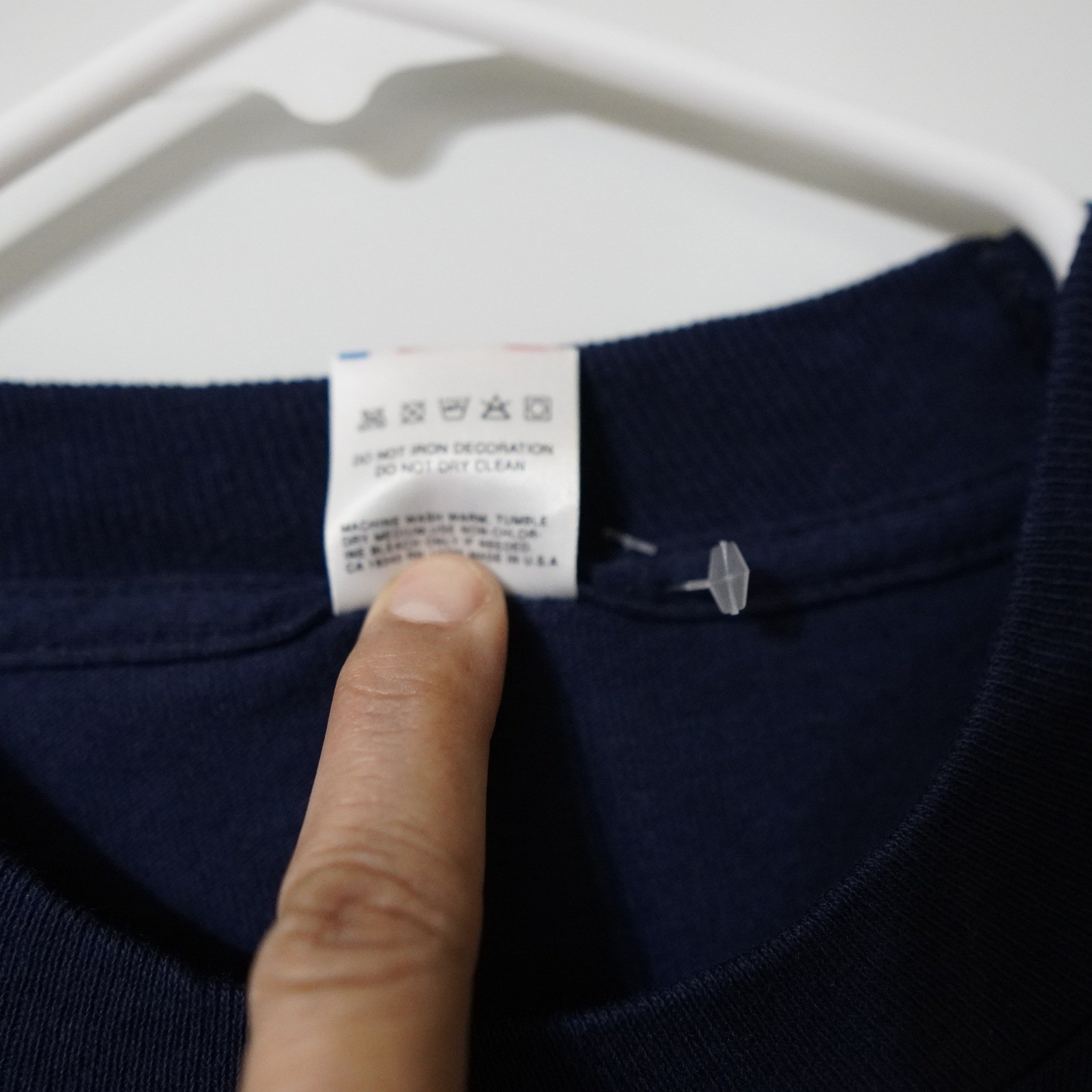 Vintage Fruit of the Loom Pocket T-Shirt Mens XL Navy Single Stitch USA 100%Cott