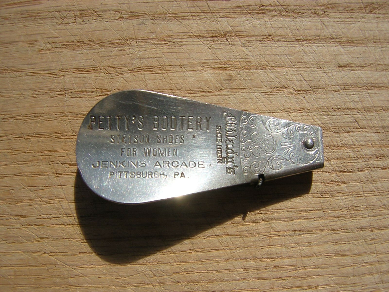 Vintage – Metal Milady’s Shoe Horn With Buttonhook – Petty’s Bootery Pittsburgh
