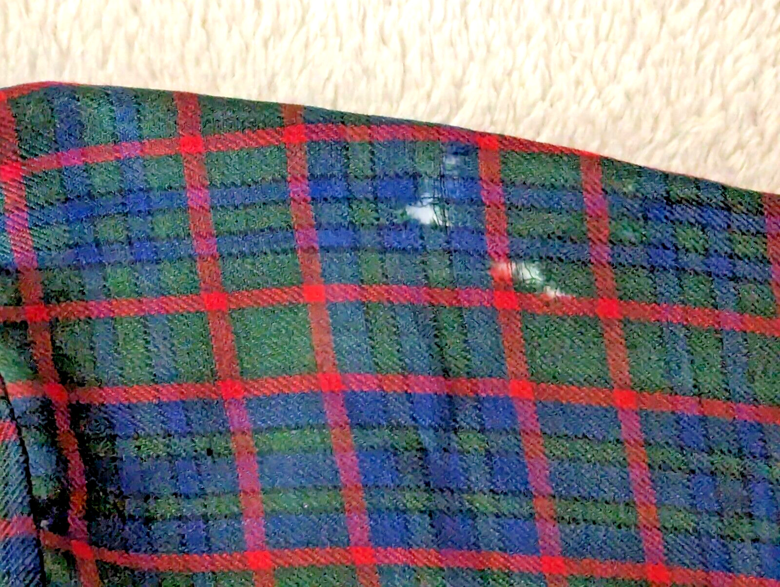 VINTAGE ARROW DECTOWOOL RED BLUE GREEN PLAID CHECK DACRON WOOL MADE IN USA LARGE
