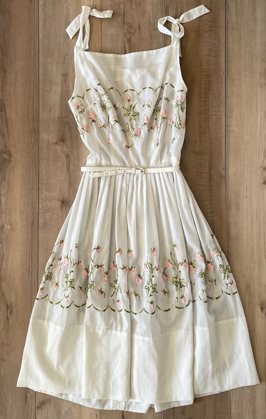 VTG 1950s 60s L’Aiglon Dainty Floral Cottage Core Scalloped Fit Flare Dress READ