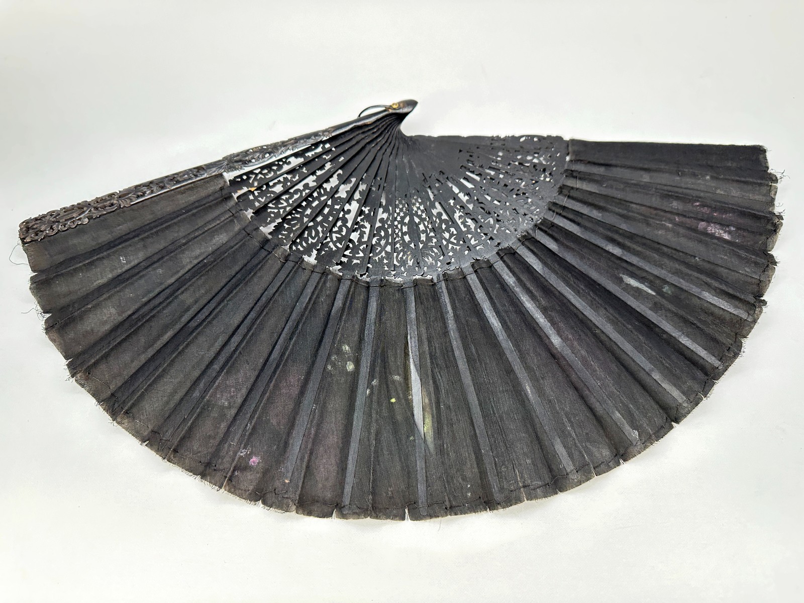 Antique European Folding Fan Ebonized Wood Hand Painted Floral Gauze c1890-1905