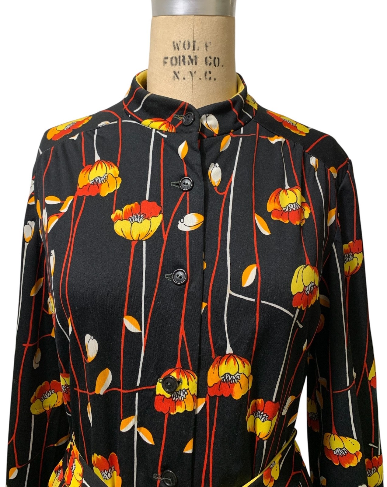 Vintage 70s Women’s LS Black Polyester Knit Floral Stripe Shirtwaist Dress Sz L