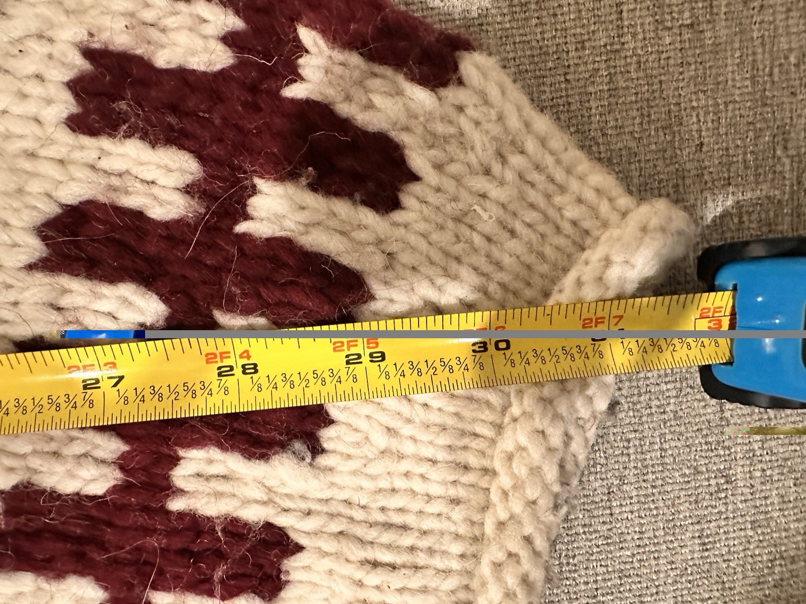 Vintage 1980/1990 Chunky Hand Knit 100% Wool Oversized Sweater Fair Isle Design