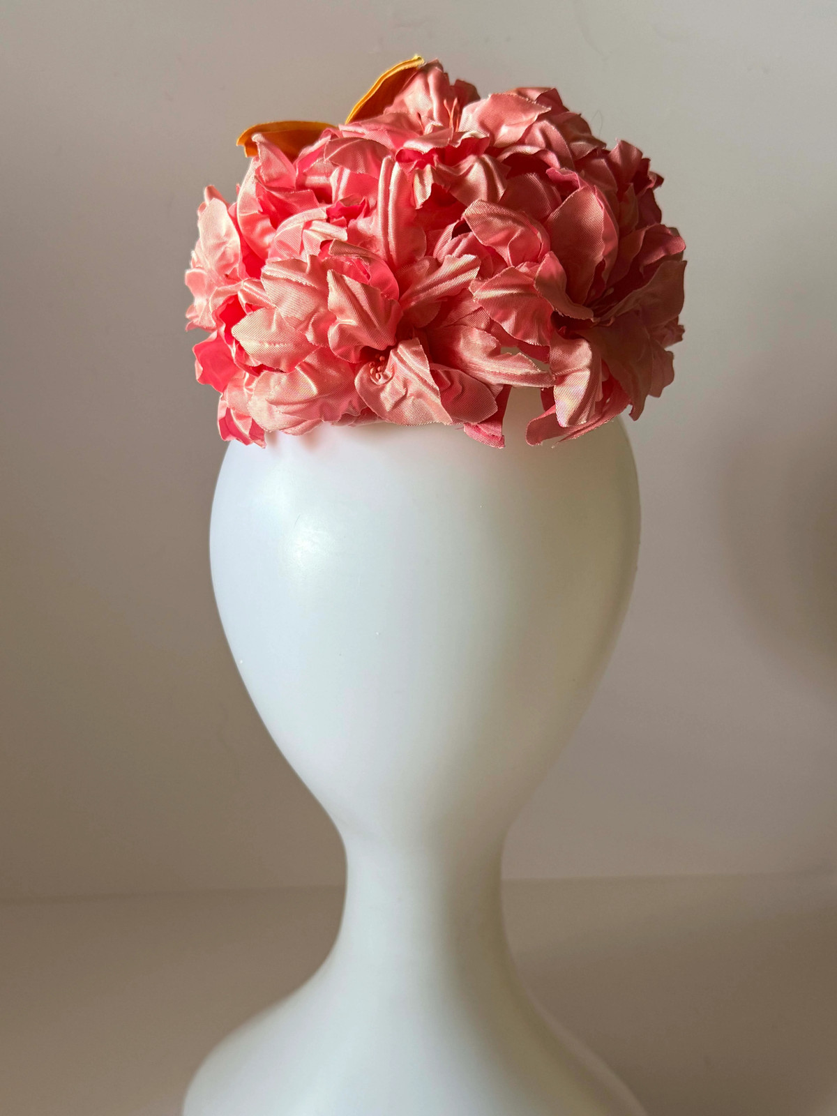 Vintage Pink Floral Cocktail Hat | 1960s Blossom Pillbox Fascinator | Garden