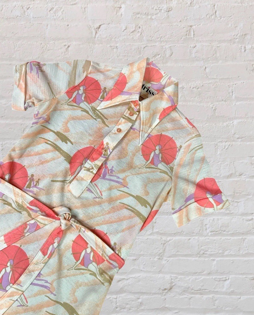 Vintage 1960-70 Novelty print lady sunbathers dagger belted blouse top shirt