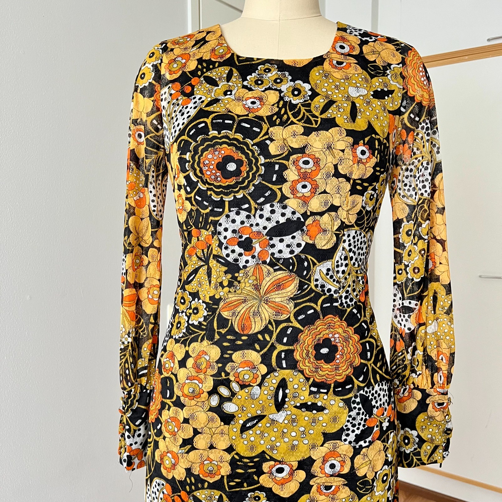 1970s Psychedelic Floral Midi Dress Long Sleeves Boho Hippie Ruffle Hem Aline