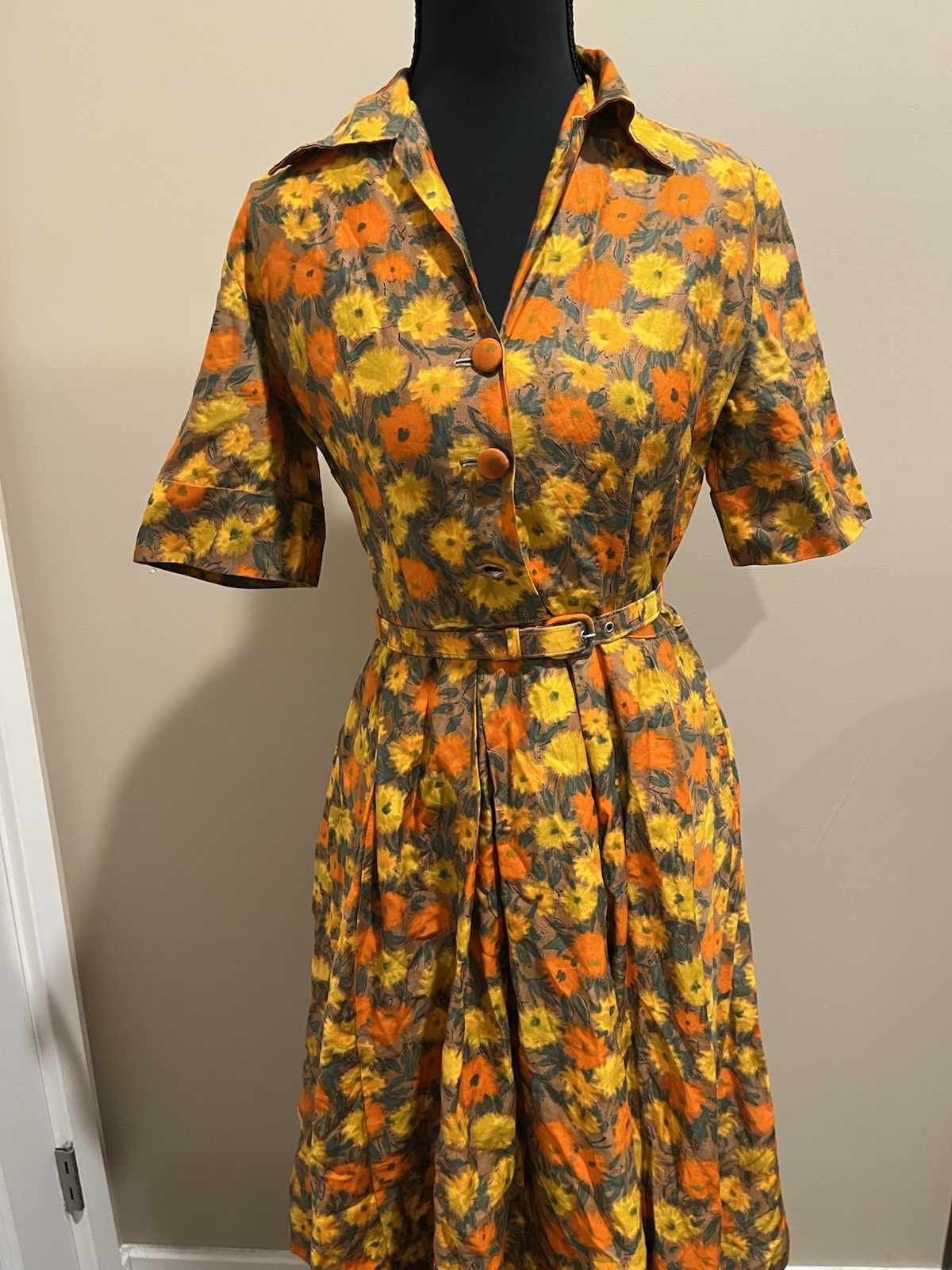 1950s Vintage Floral Pattern Dress With Matching Belt Handmade