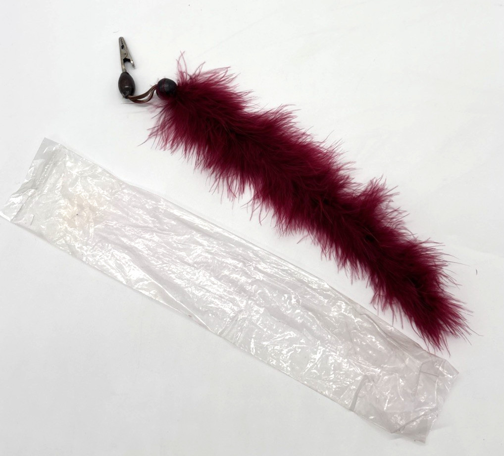 Vintage Red Maroon Feather Clips Roach Retro 70’s & 80’s Party Hair (1)