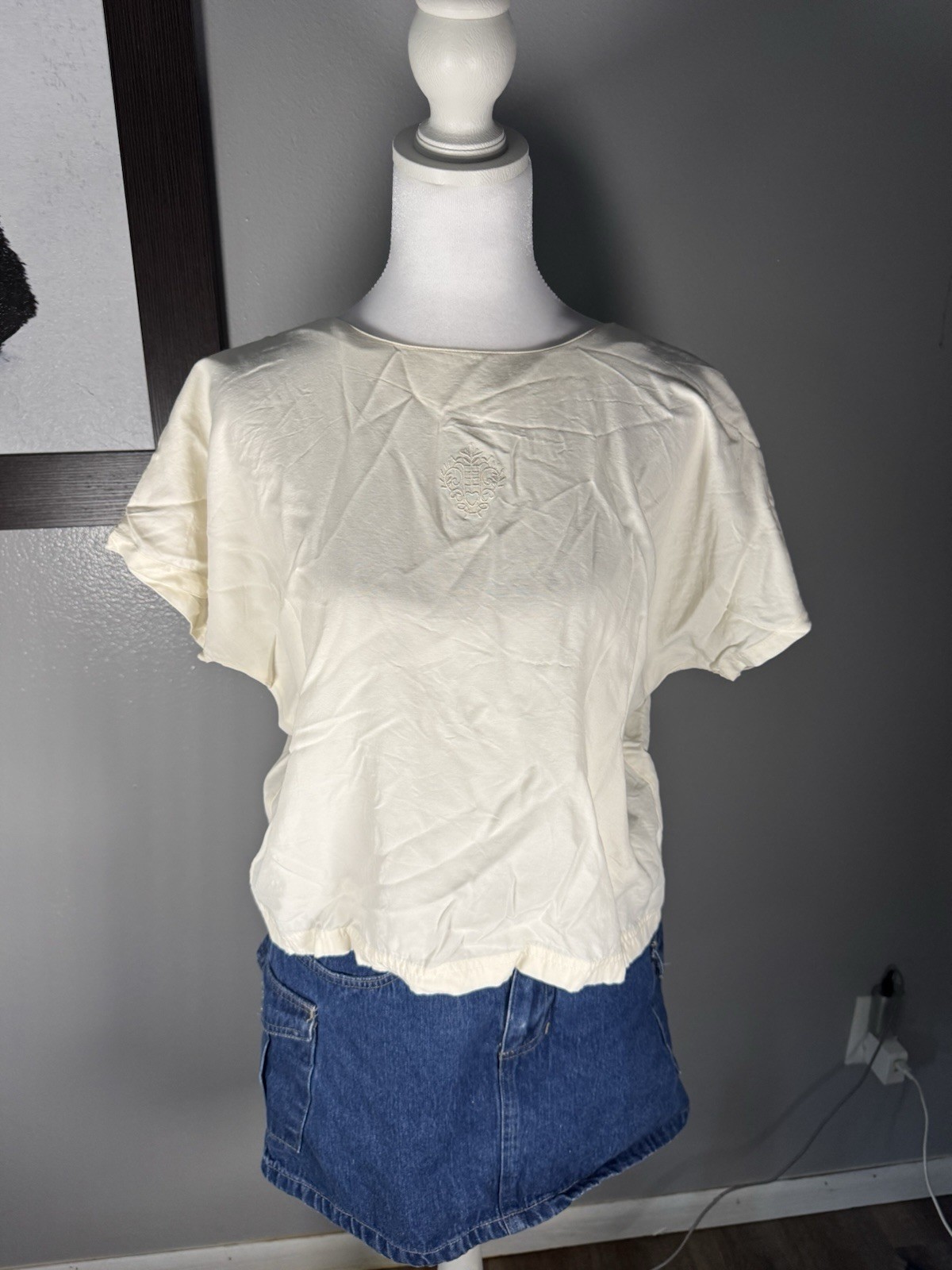 Vintage 80s/90s Red Hot Lightweight White Back Button Closure Blouse Women’s L