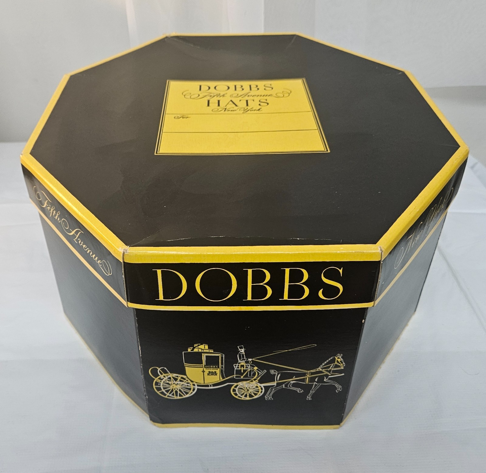 Vintage DOBBS Fifth Avenue EMPTY Hat Box in Good Condition 7″ x 13″ x 15″