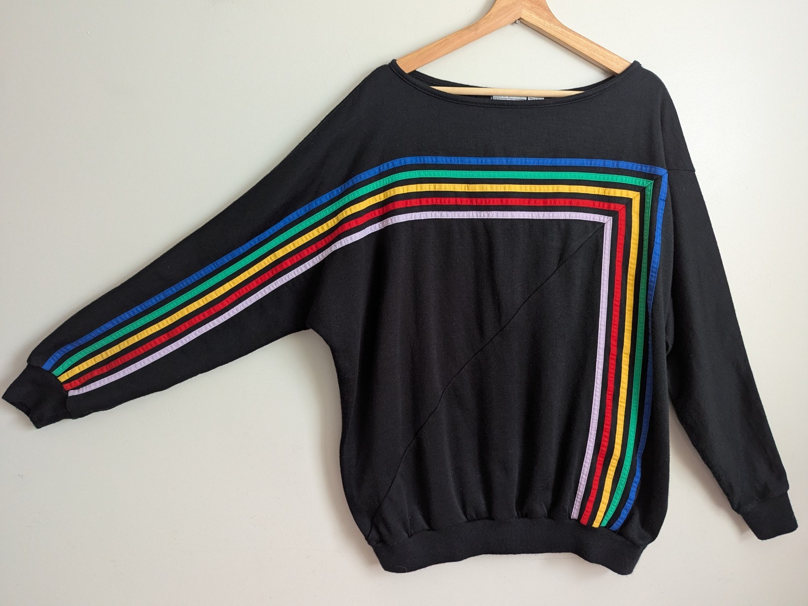 True Vintage Rainbow Stripe Sweatshirt 80s Black Top Sz 42 Retro Unisex Sweater