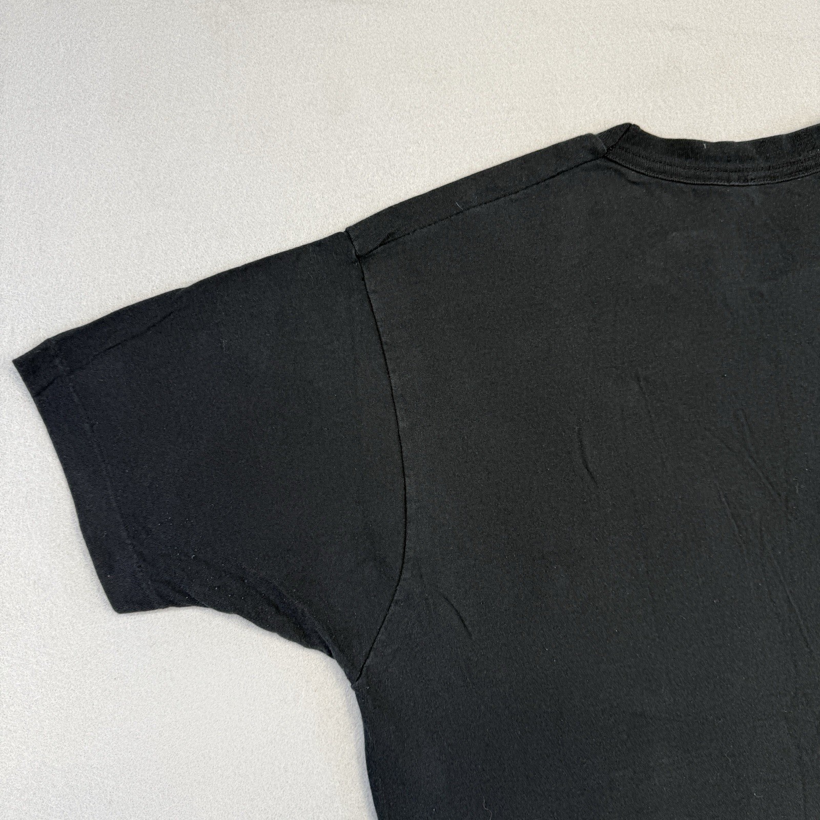 Vintage Fruit Of The Loom Pocket T-Shirt Size XL Blank Black Single Stitch