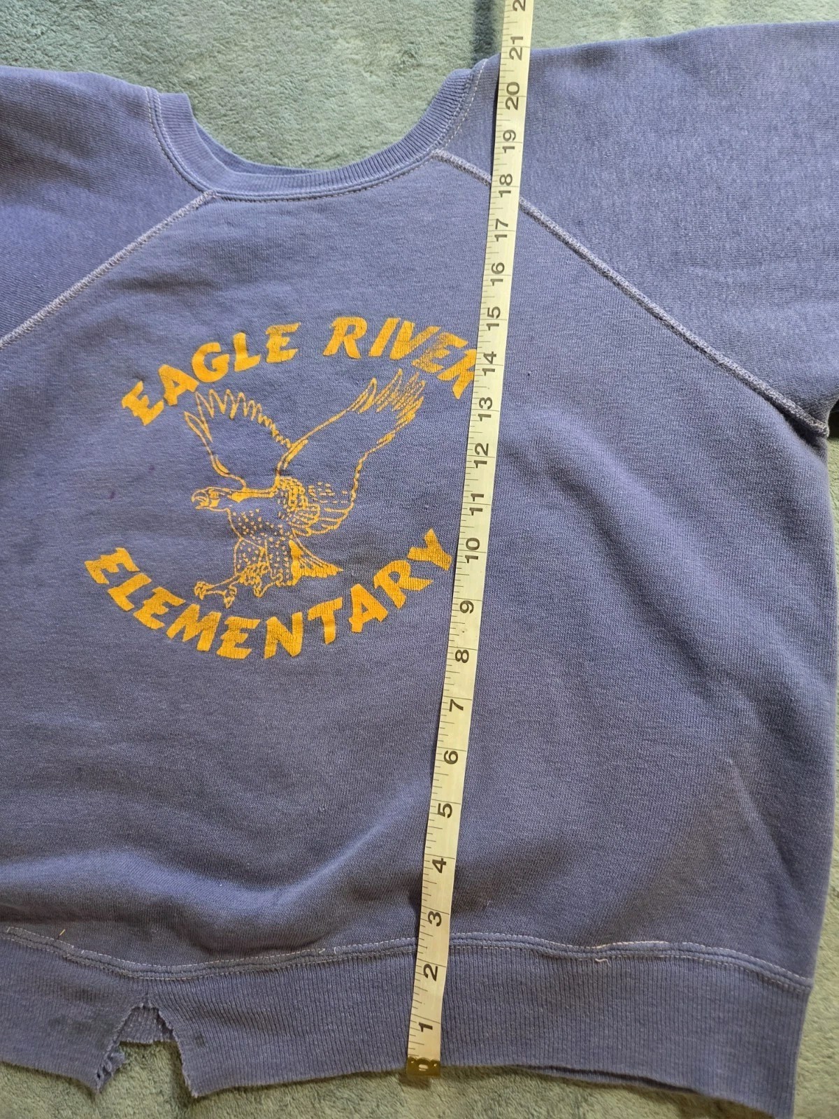 1960s sweatshirt vintage crewneck Eagle River Elementary Alaska Medium/small