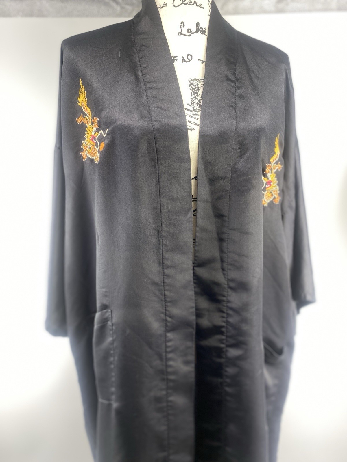 Vintage Golden Dragon Hand Embroidered Silk Robe Size X-LARGE