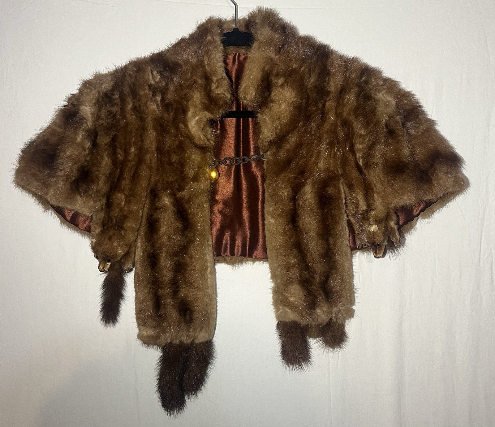 Women’s Brown Fox Fur Stole Wrap, Satin Lined, Chain Closure, Glam Formal VTG