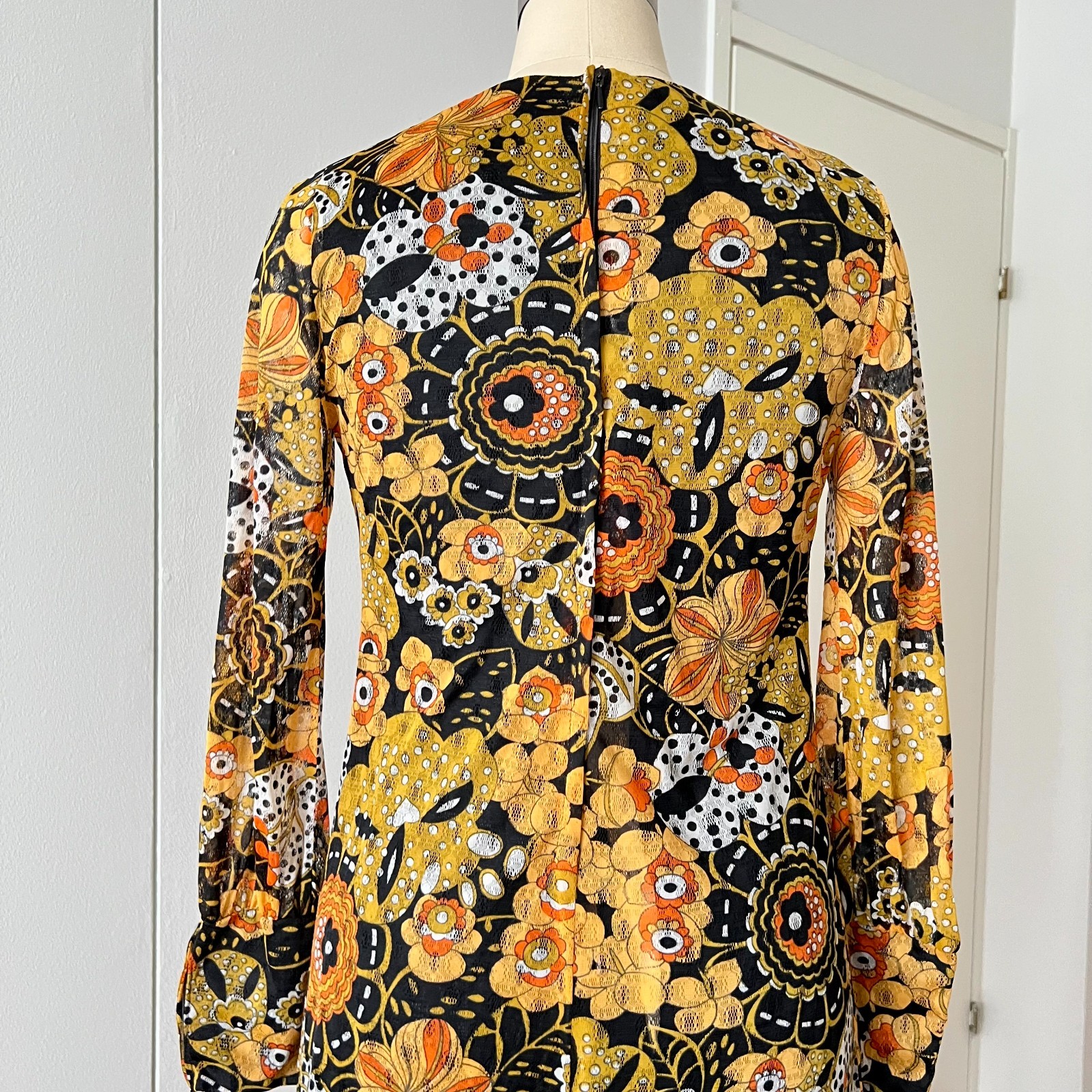 1970s Psychedelic Floral Midi Dress Long Sleeves Boho Hippie Ruffle Hem Aline