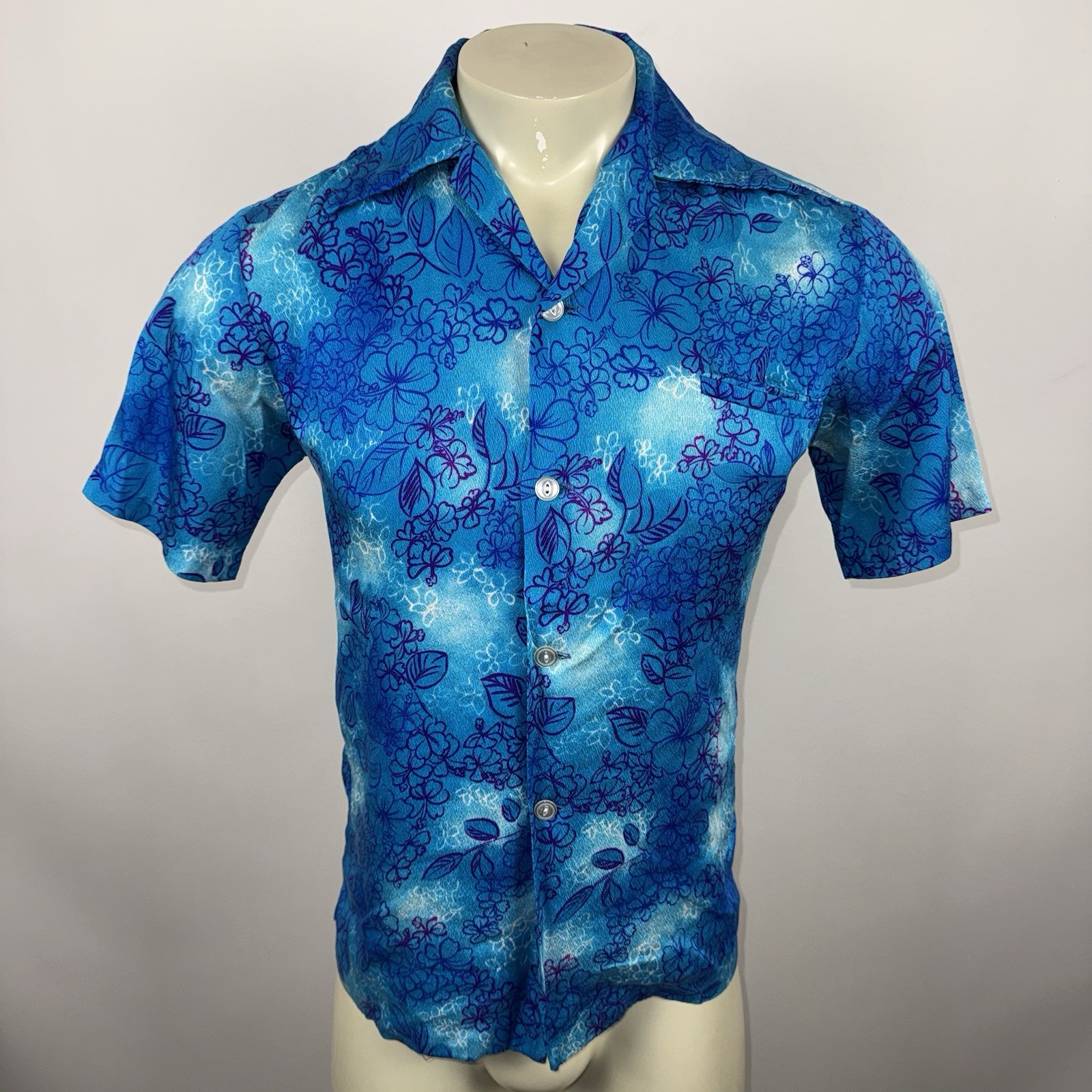 Haleaka Fashions Shirt Mens Vintage Hawaiian Rayon Blend Surf 60s 70s Medium