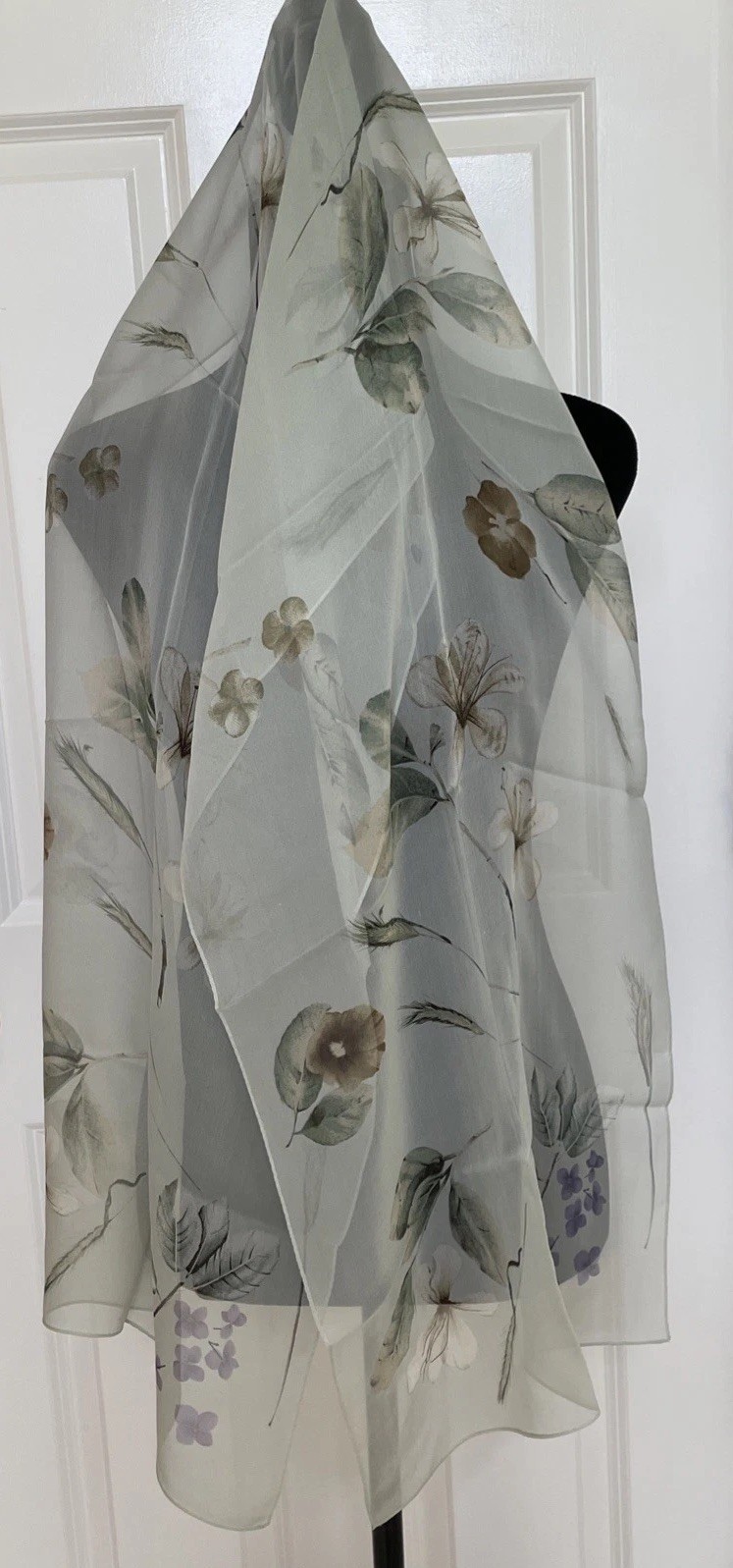 Vintage Echo Sheer Green Floral 100% Silk Rectangular Chiffon Scarf 62” X 15”