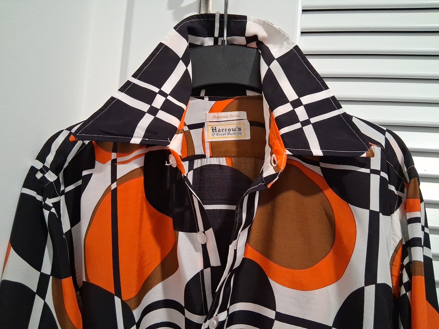 Vtg Harrow’s of Great Neck LTD Shirt Bright Geometric Big Collar Synthetic Men L