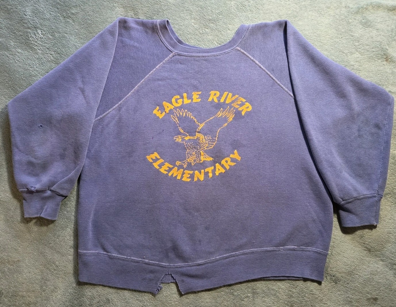 1960s sweatshirt vintage crewneck Eagle River Elementary Alaska Medium/small