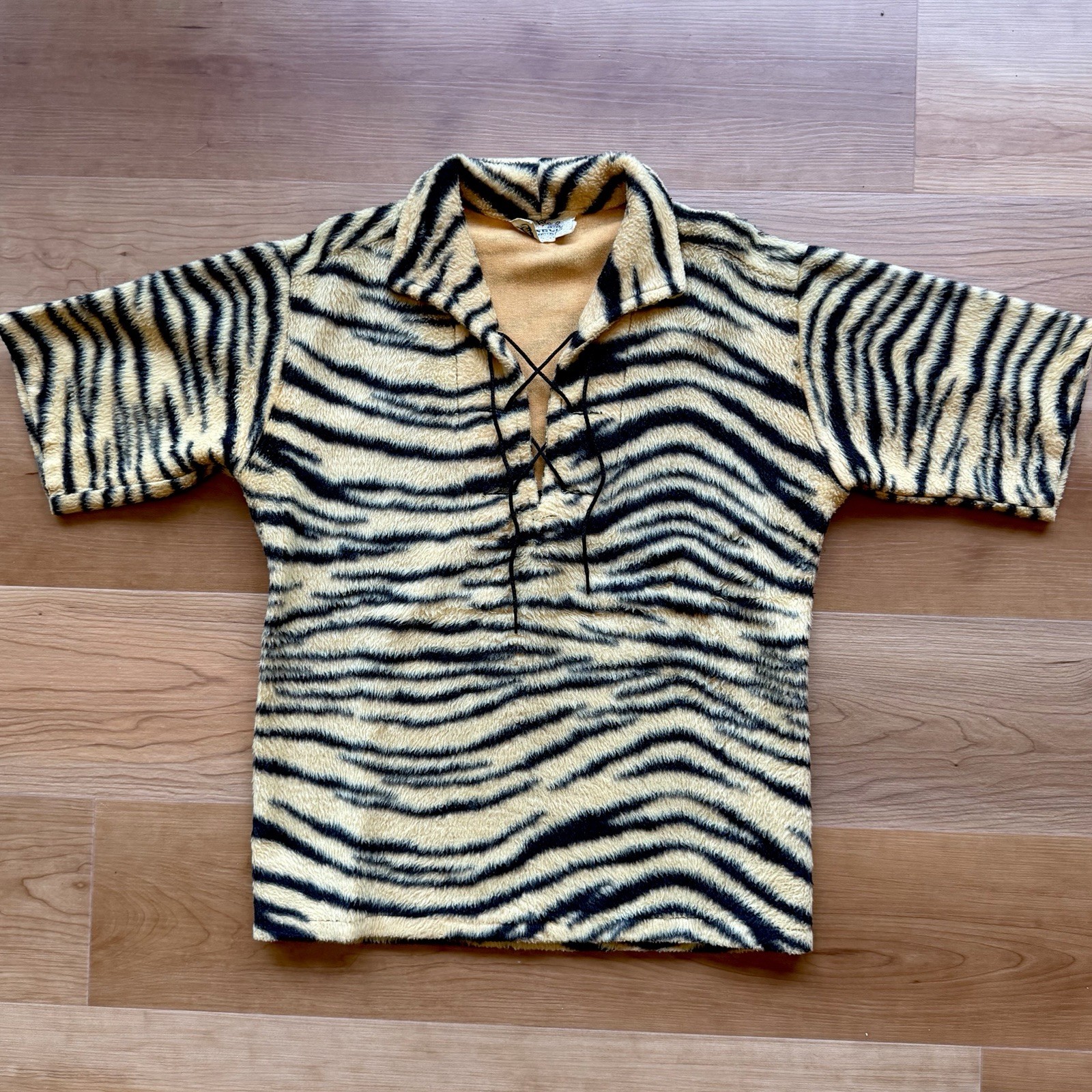 Vintage 1950s Tiger Animal Print Rockabilly Faux Fur Pullover