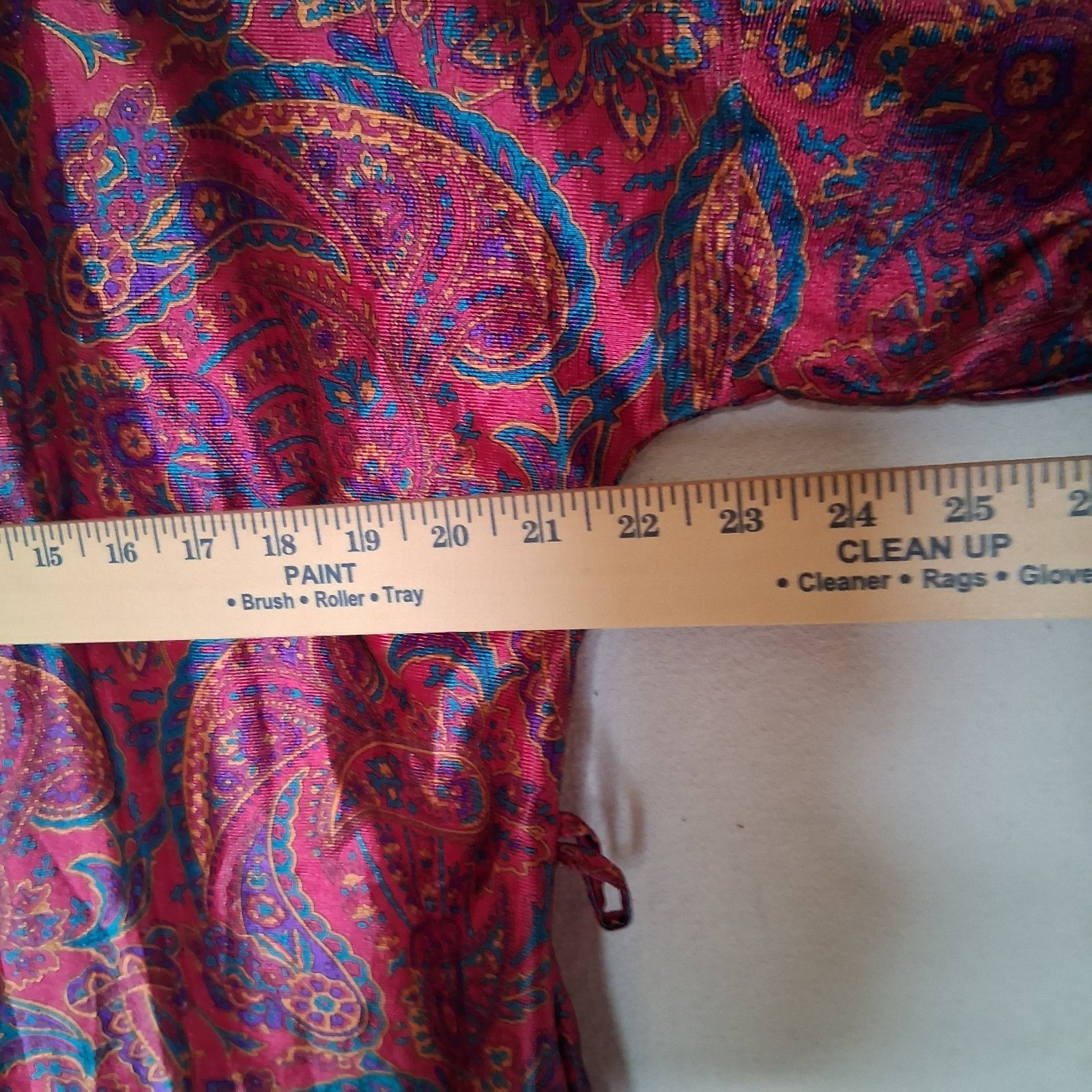 Vintage Exclusively Yours Robe Size XL Pink Turquoise Paisley Print Psychedelic