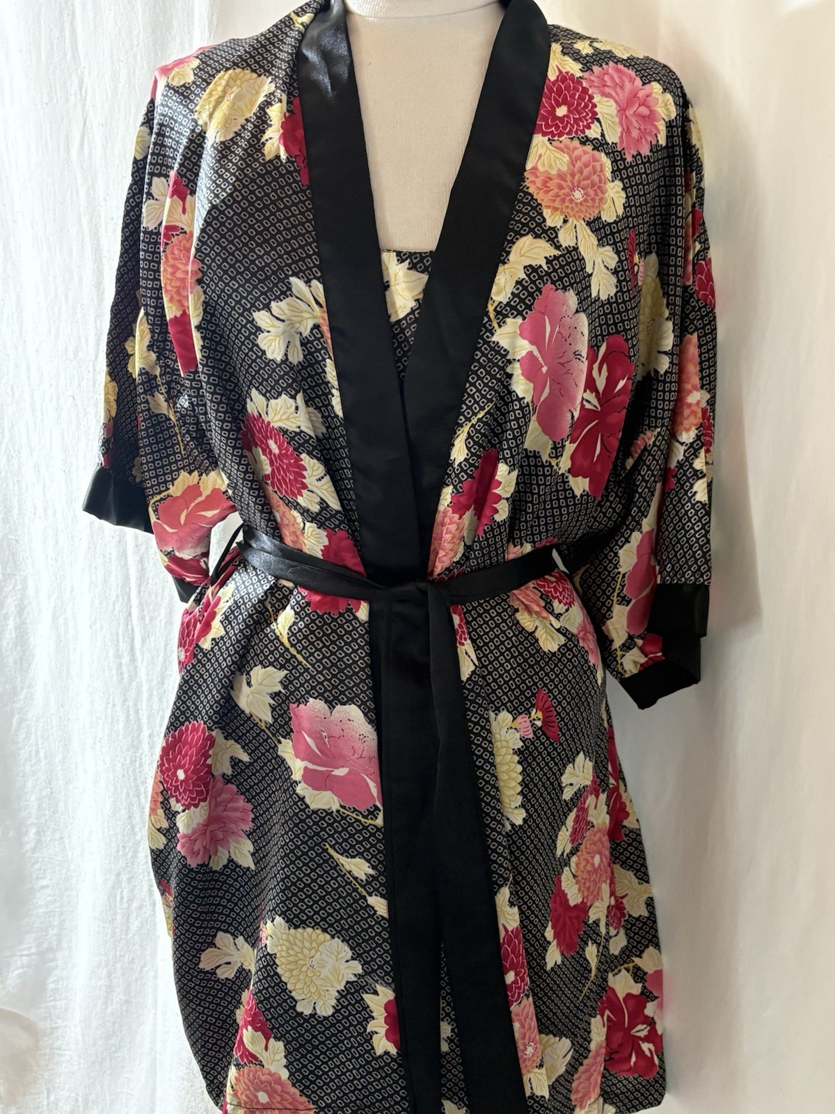 Vtg Sante Classics Robe & Nightgown Set Black Pink Floral Satin Lingerie Size Lg